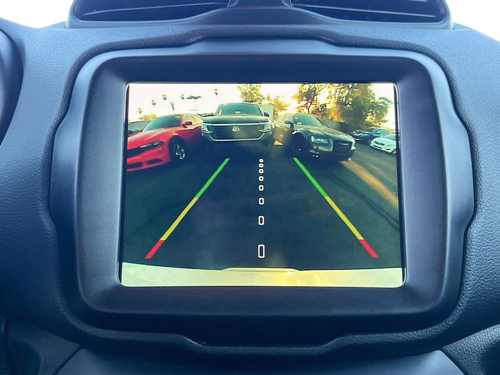 Used 2023 Jeep Renegade Latitude image 14