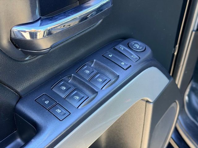 Used 2017 Chevrolet Silverado 1500 LT w/ Midnight Edition image 19