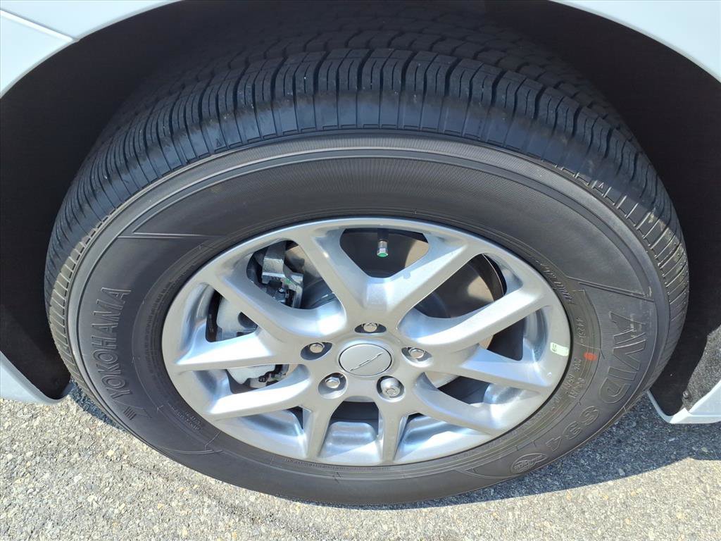 New 2027 Chrysler Pacifica Select FWD image 10