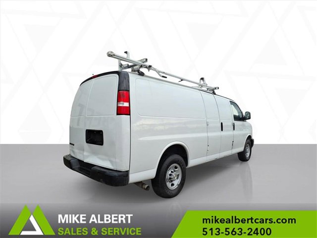 Used 2022 Chevrolet Express 2500 Extended w/ Driver Convenience Package image 7