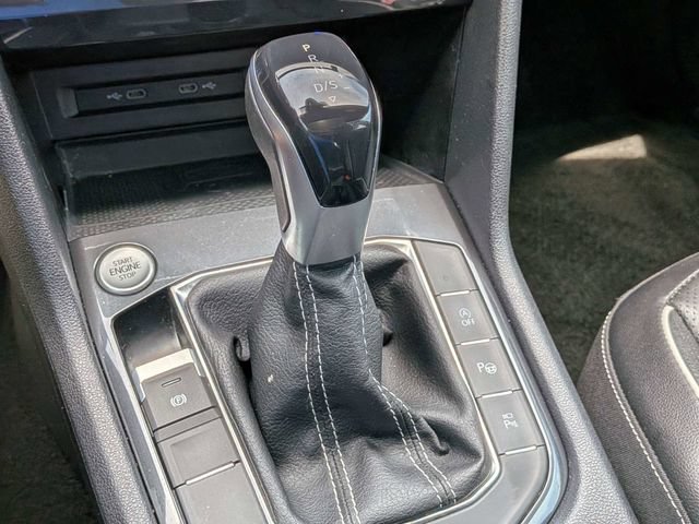 Used 2022 Volkswagen Tiguan SEL R-Line AWD/4WD image 22