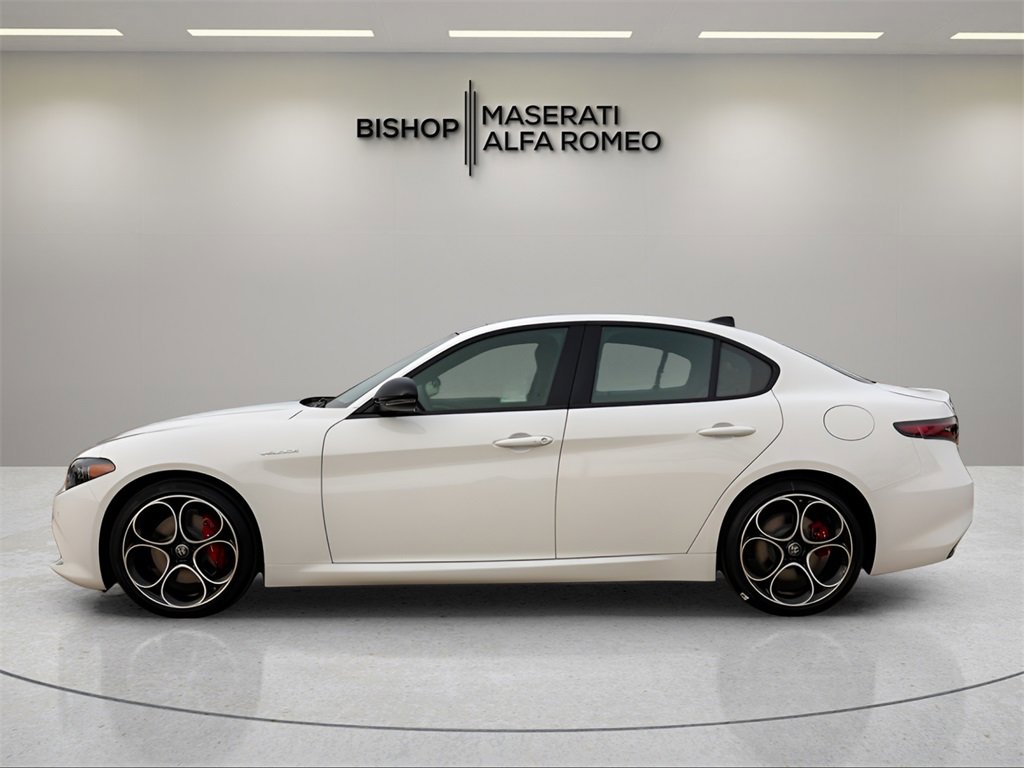 New 2026 Alfa Romeo Giulia image 4
