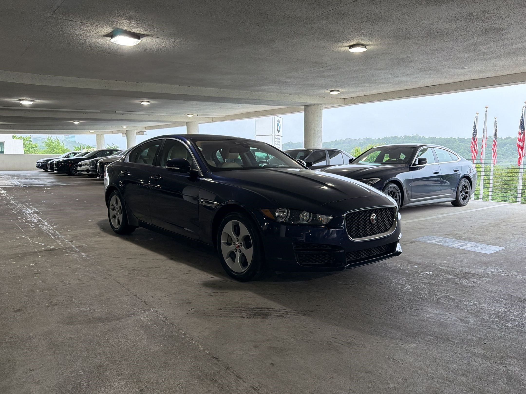 Used 2018 Jaguar XE RWD image 5