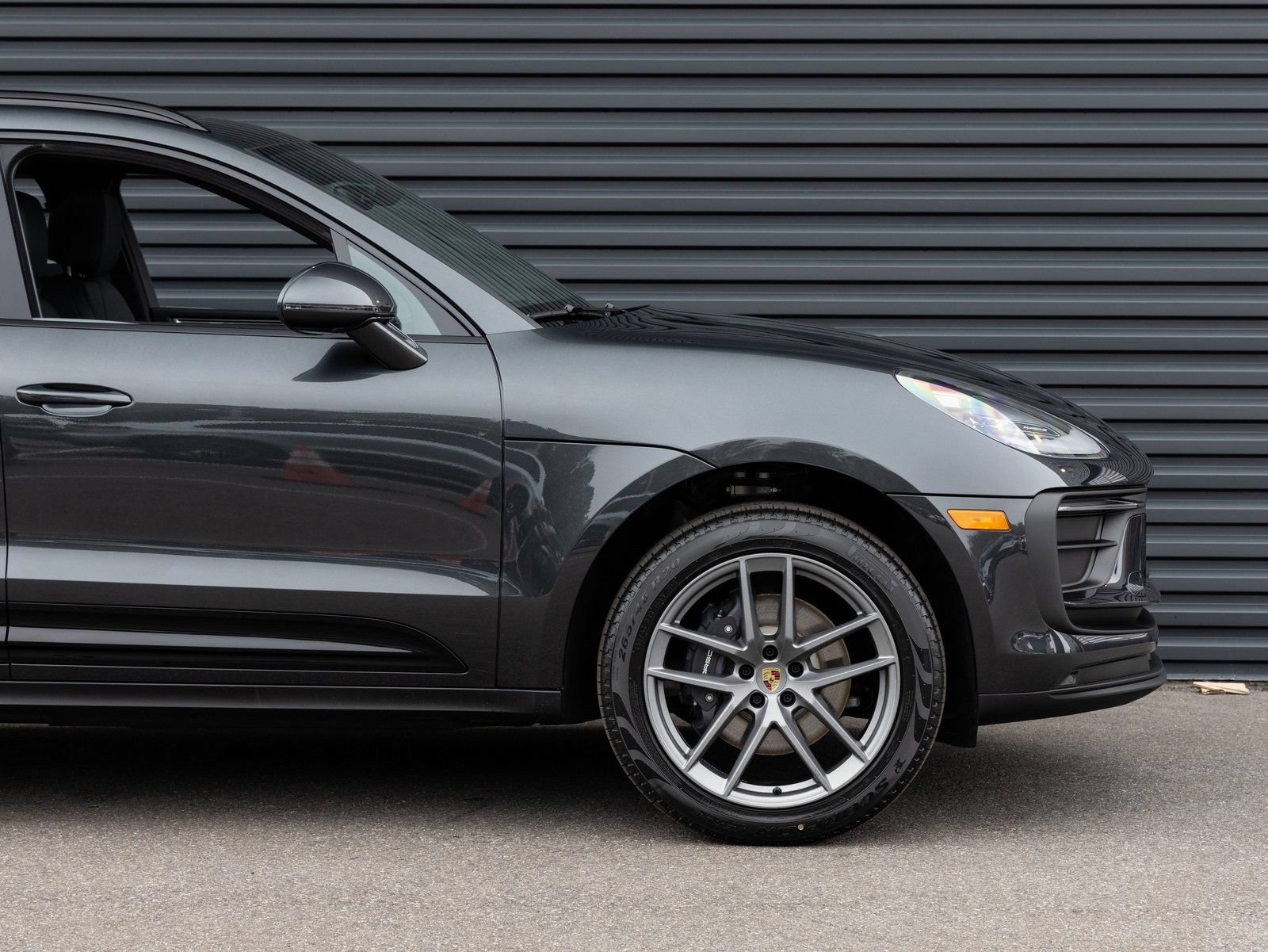 New 2026 Porsche Macan AWD/4WD image 9