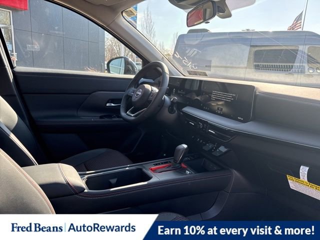 New 2026 Nissan Kicks SR w/ Cold Weather Package image 10