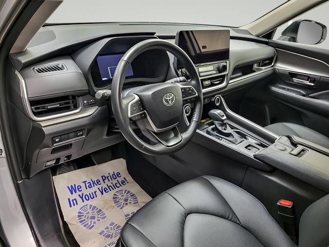 Certified 2025 Toyota Grand Highlander AWD image 9