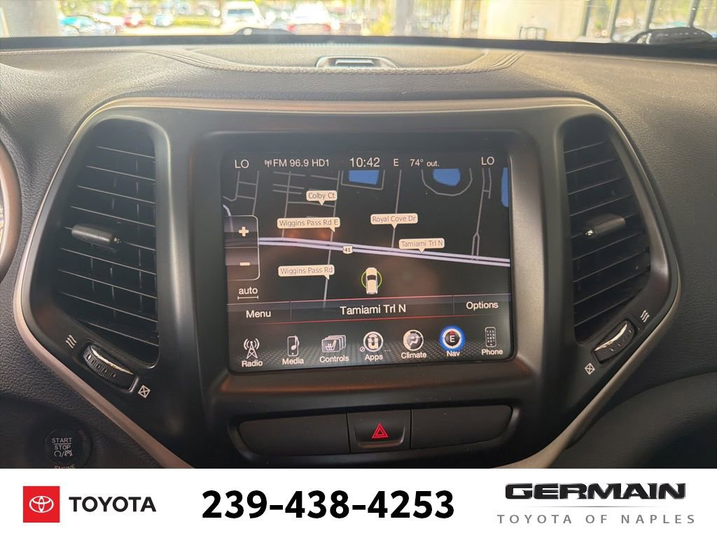 Used 2016 Jeep Cherokee Limited AWD/4WD image 19