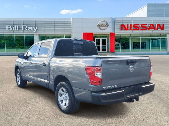 Used 2022 Nissan Titan S RWD image 3