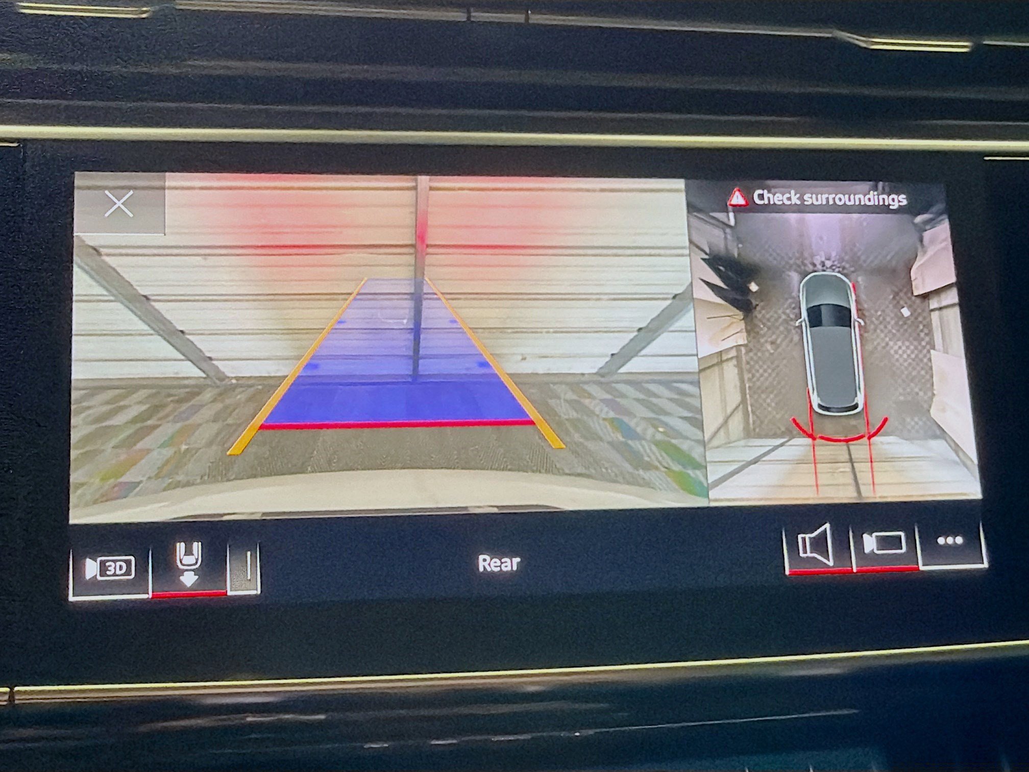 Used 2021 Audi Q7 3.0T Premium Plus w/ Premium Plus Package AWD/4WD image 16