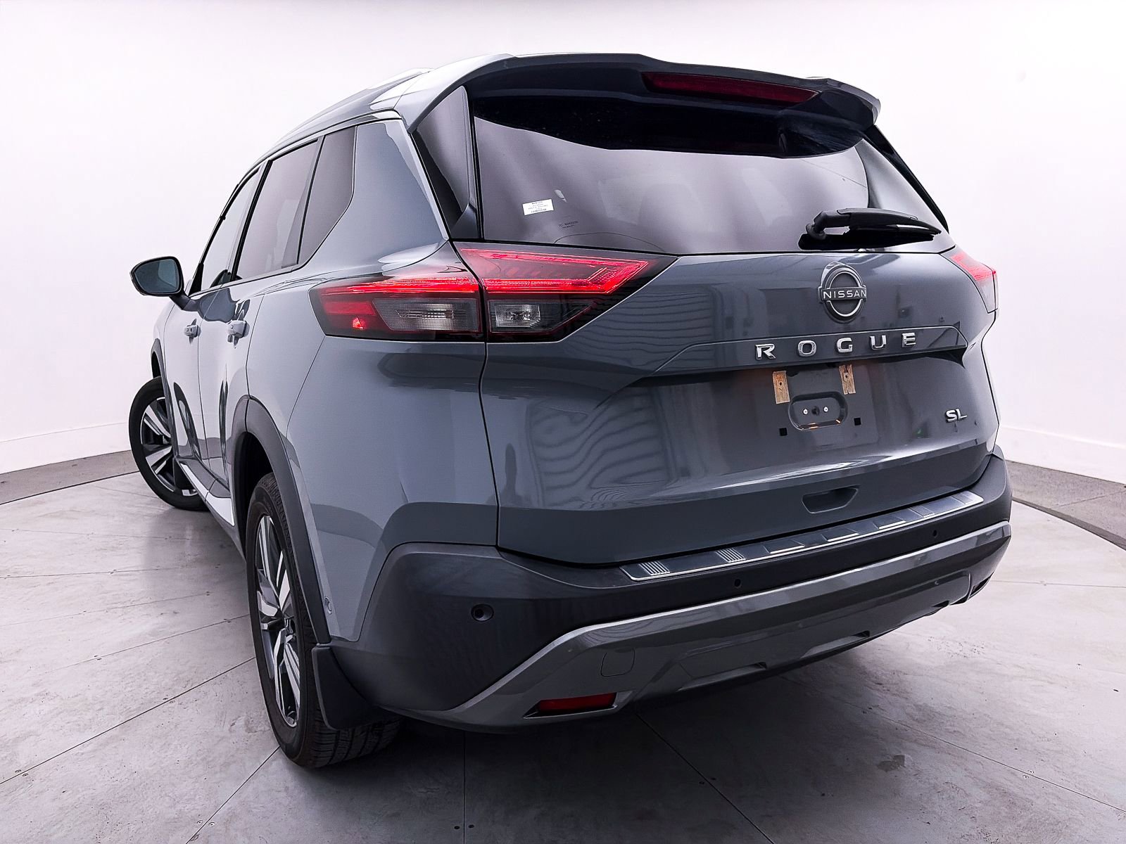 Used 2022 Nissan Rogue SL w/ SL Premium Package image 10