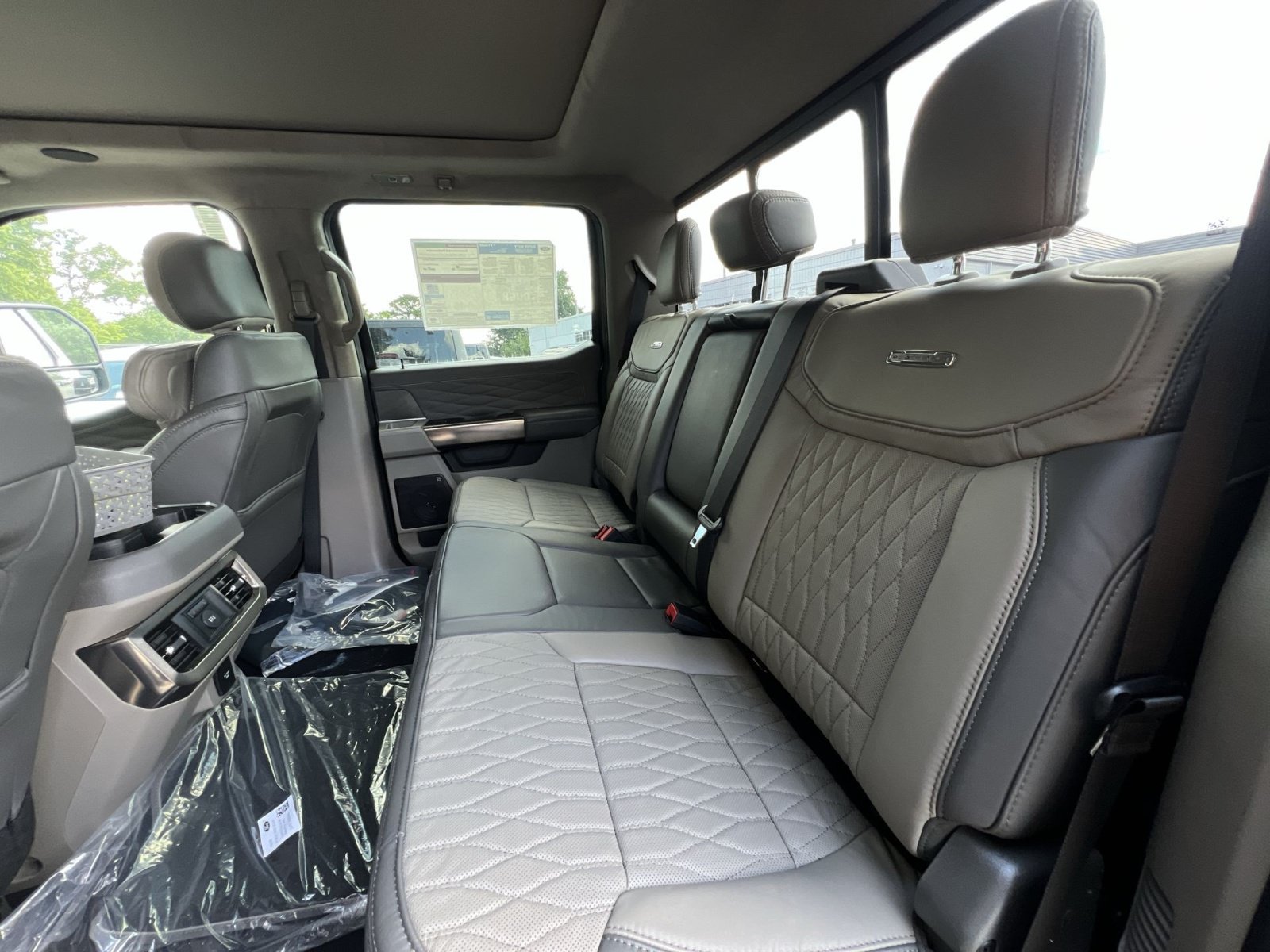 New 2026 Ford F250 Platinum w/ Platinum Plus Package AWD/4WD image 25