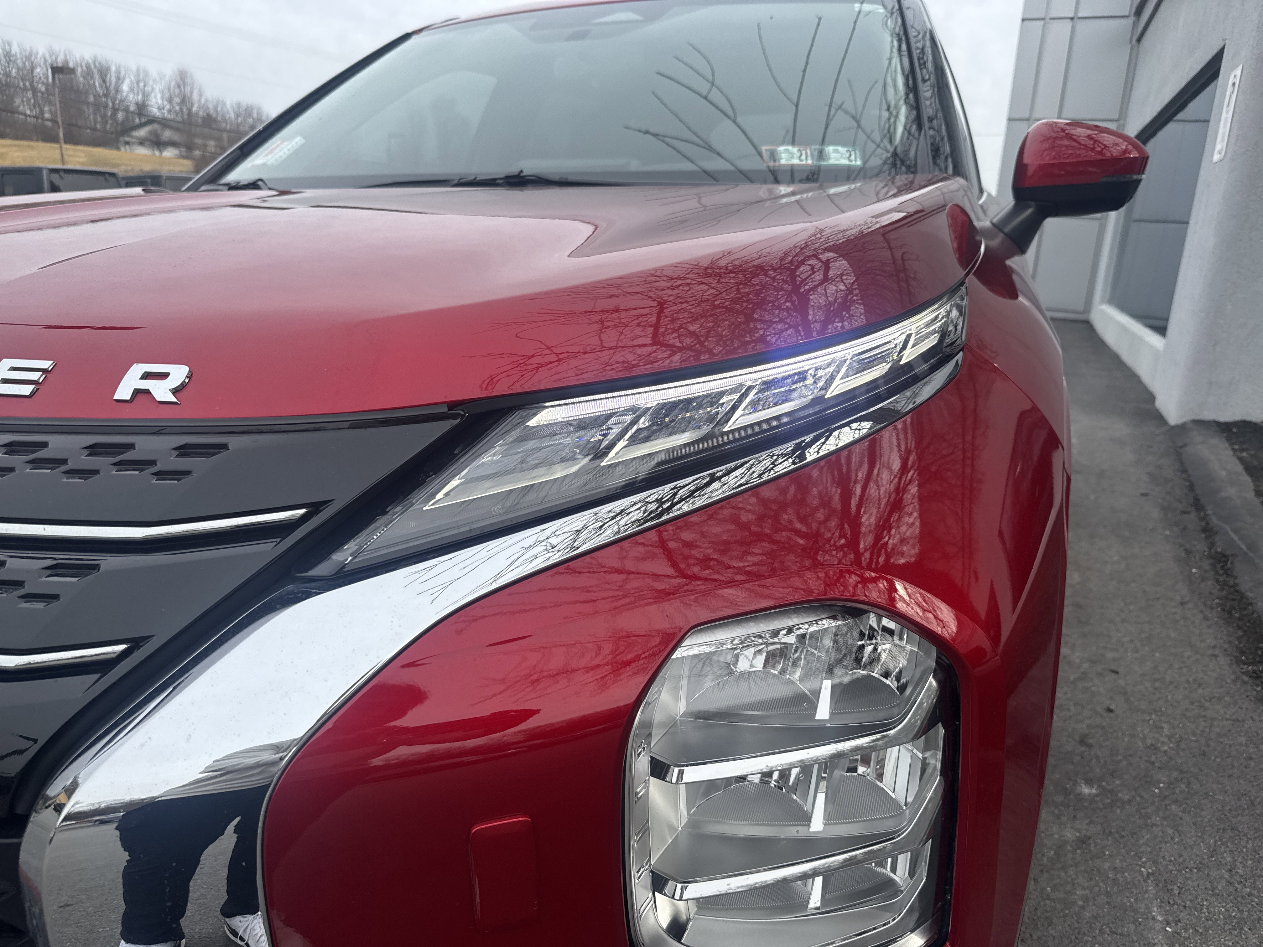 Used 2024 Mitsubishi Outlander SE image 10