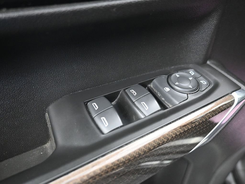 Used 2020 Chevrolet Silverado 1500 RST w/ True North Edition AWD/4WD image 10