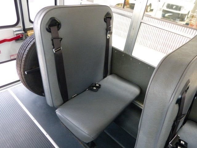 Used 2008 Chevrolet Express 3500 w/ School Bus Package RWD image 25