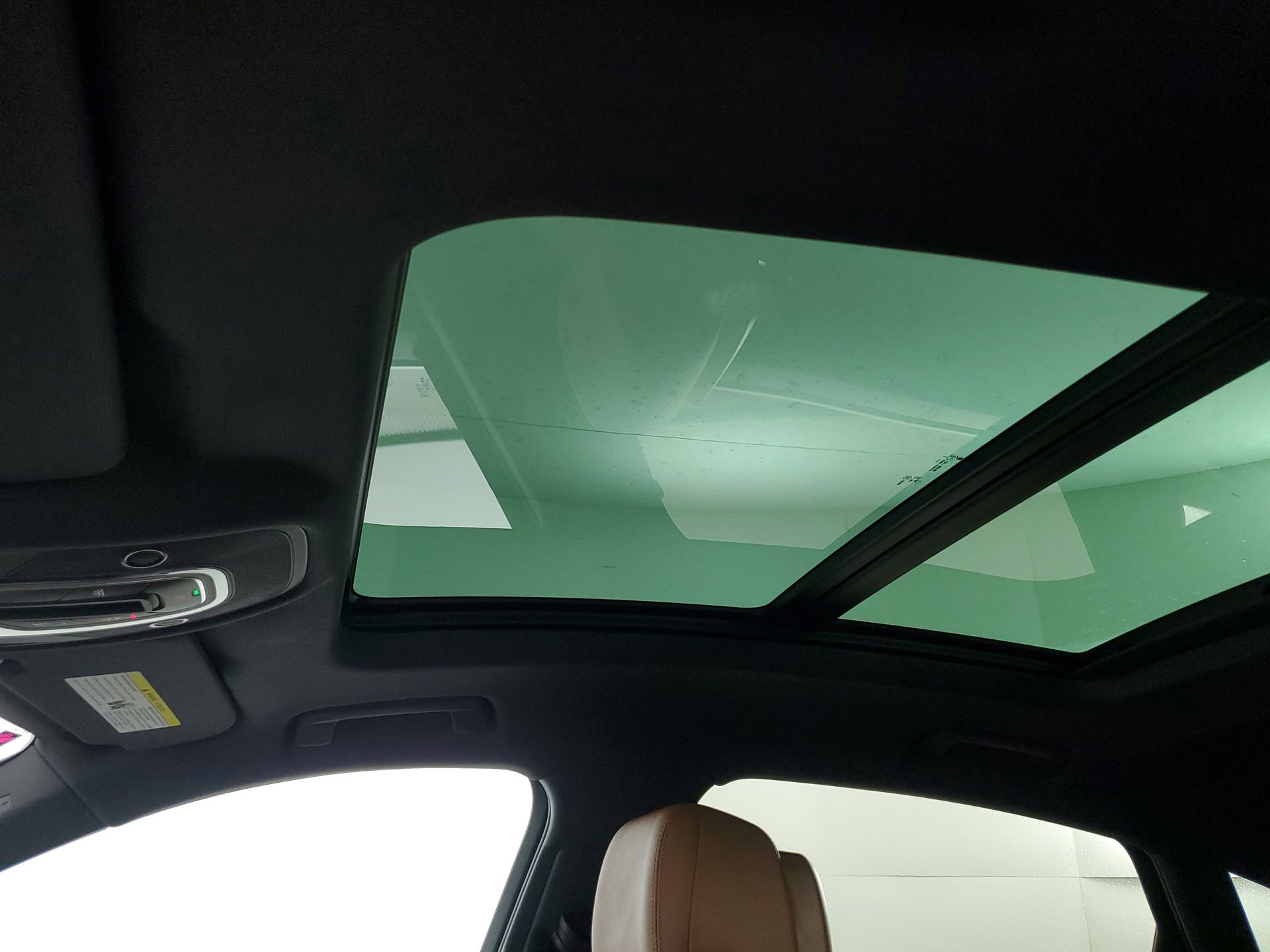 Used 2023 Audi e-tron Premium Plus w/ Premium Plus Package image 48