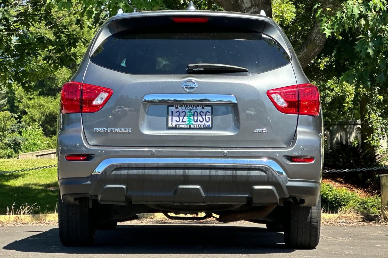 Used 2020 Nissan Pathfinder S AWD/4WD image 7