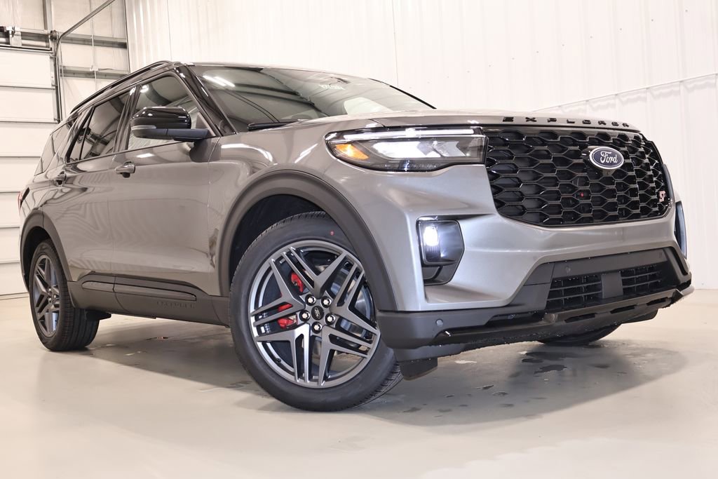 New 2026 Ford Explorer ST image 39