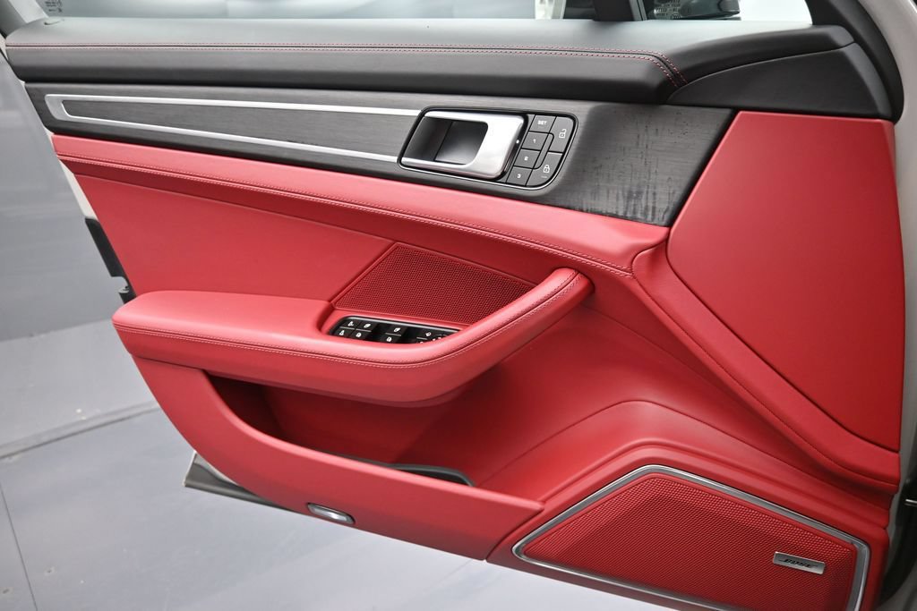 Certified 2023 Porsche Panamera GTS AWD/4WD image 21