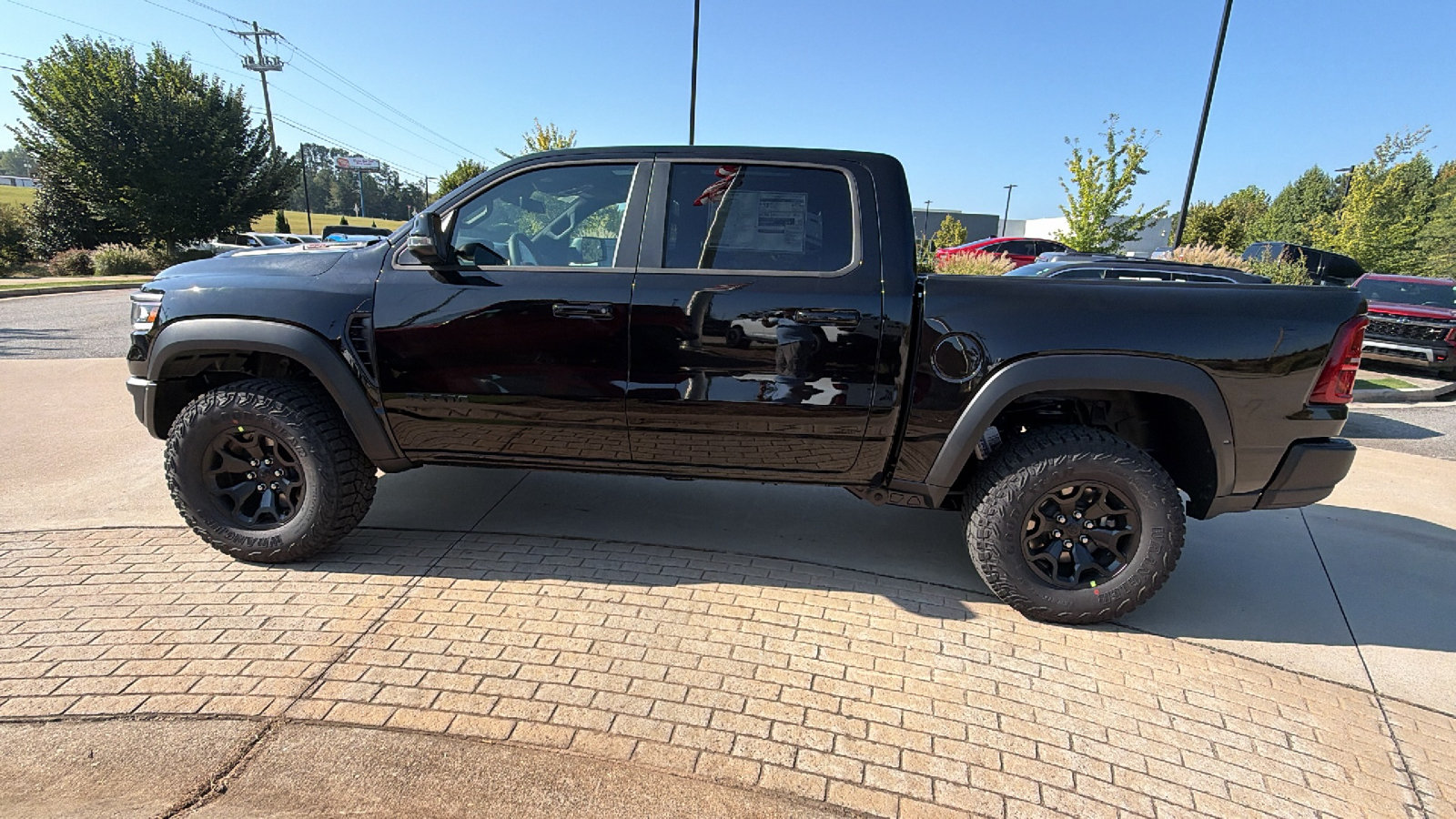 New 2027 RAM 1500 4x4 Crew Cab image 11