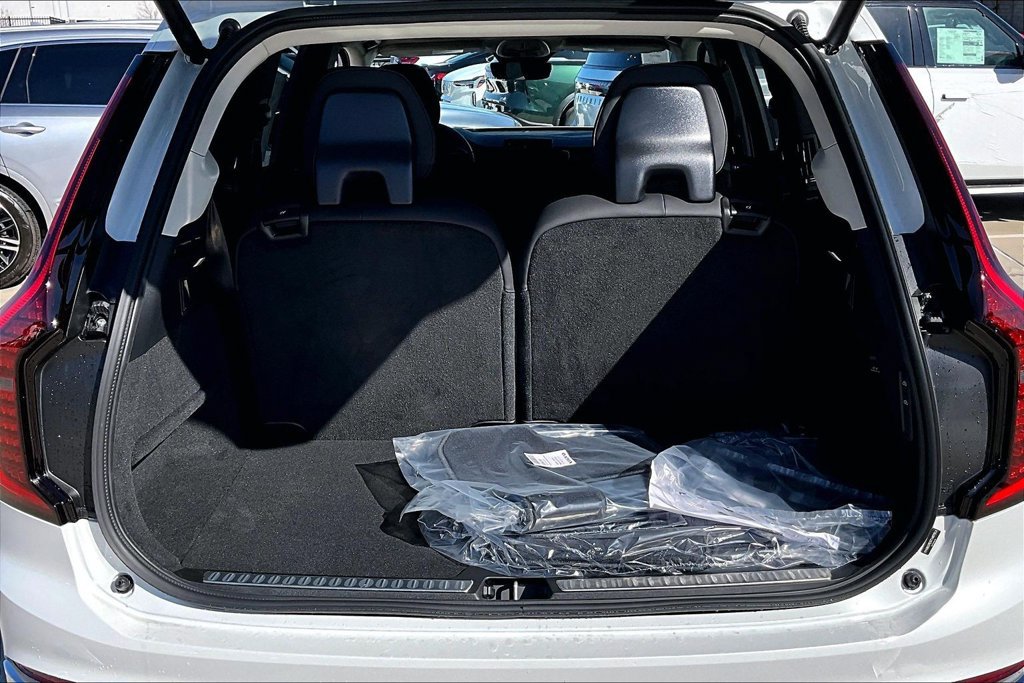 New 2026 Volvo XC90 B6 Plus AWD/4WD image 38