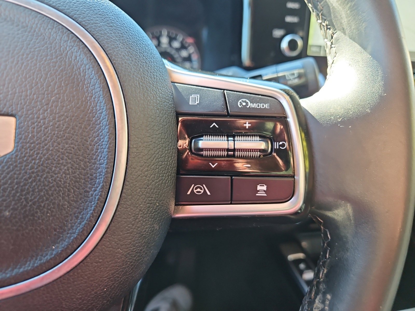 Used 2023 Kia Sorento EX image 26