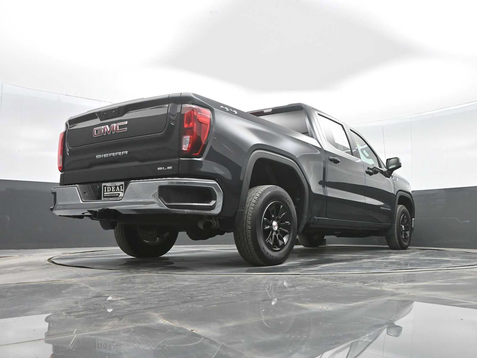 Used 2024 GMC Sierra 1500 SLE AWD/4WD image 34