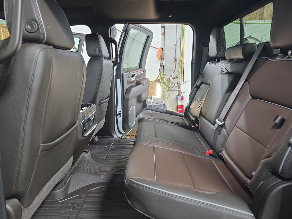 New 2026 GMC Sierra 3500 Denali w/ Denali Reserve Package AWD/4WD image 13