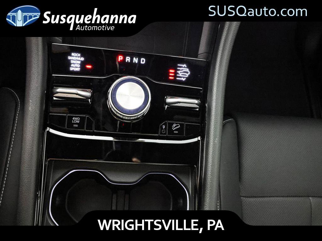 Used 2023 Jeep Grand Cherokee Overland w/ Advanced Protech Group III image 8