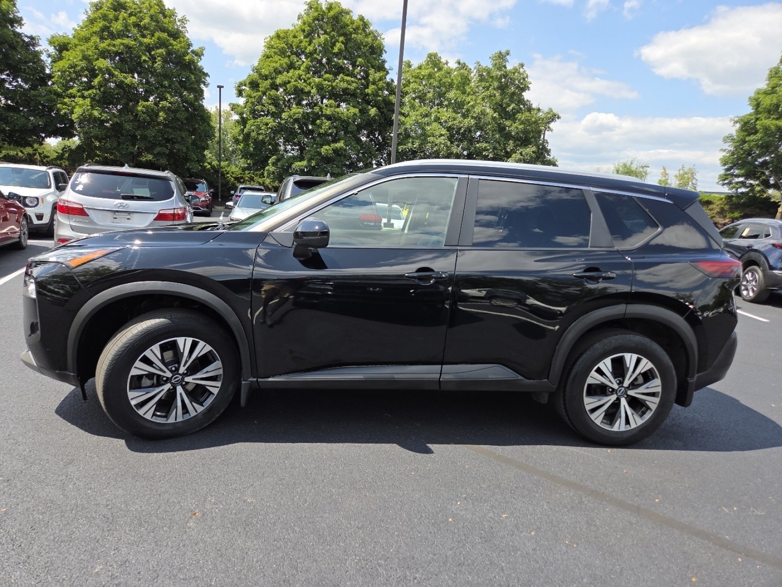 Used 2022 Nissan Rogue SV w/ SV Premium Package AWD/4WD image 21