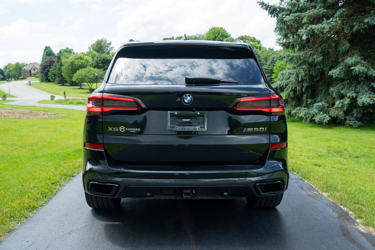 Used 2021 BMW X5 M50i AWD/4WD image 4