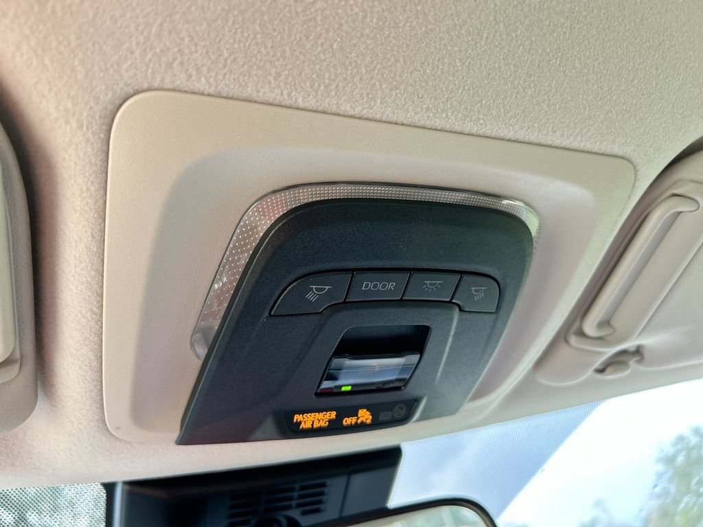 Used 2025 Toyota Corolla LE FWD image 26