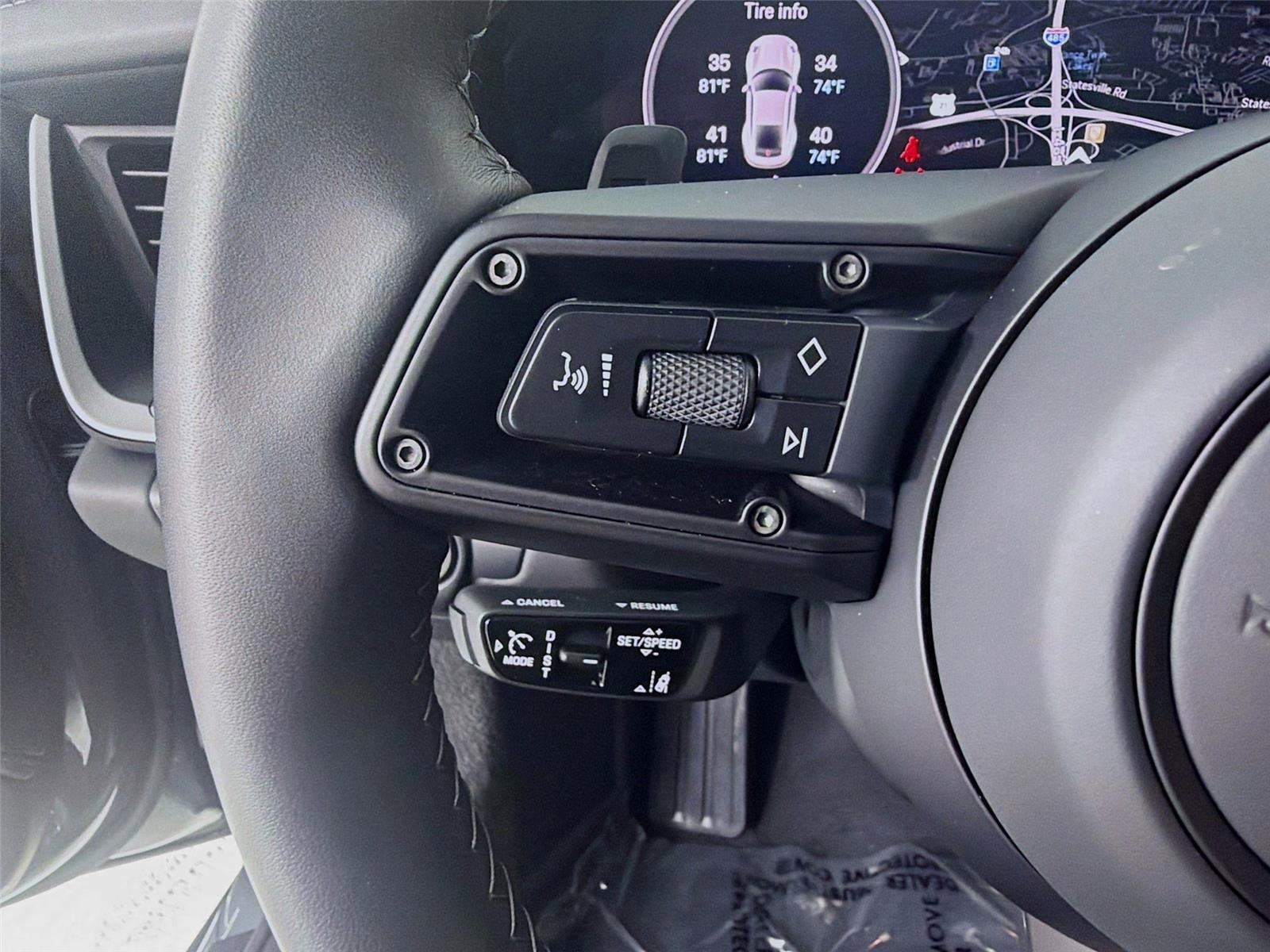 Certified 2025 Porsche 911 Carrera image 13