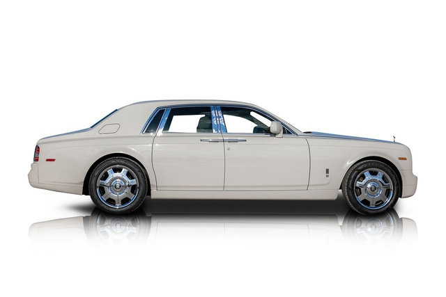 Used 2012 Rolls-Royce Phantom Sedan RWD image 2