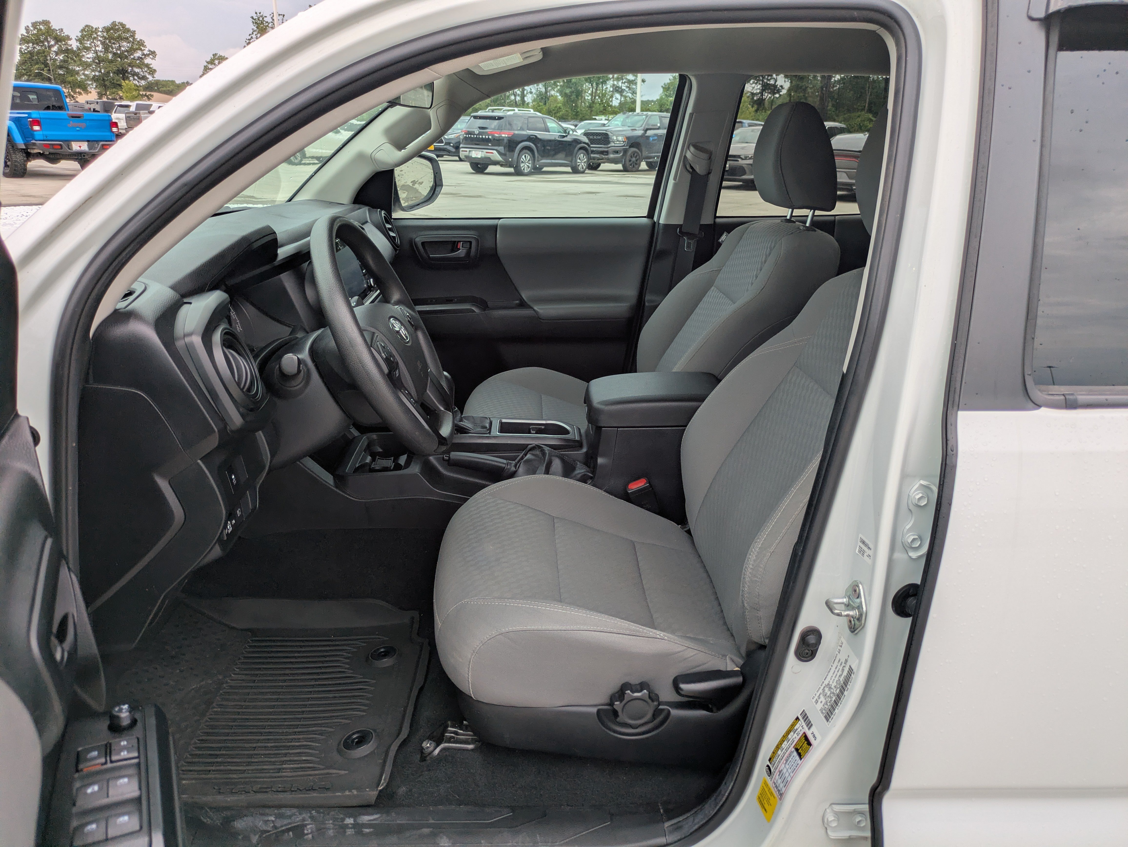 Certified 2022 Toyota Tacoma SR w/ SR Convenience Package RWD image 11