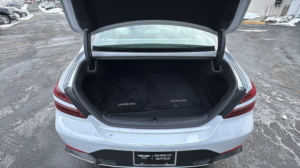 Used 2022 Genesis G70 3.3T w/ Sport Advanced Package image 13