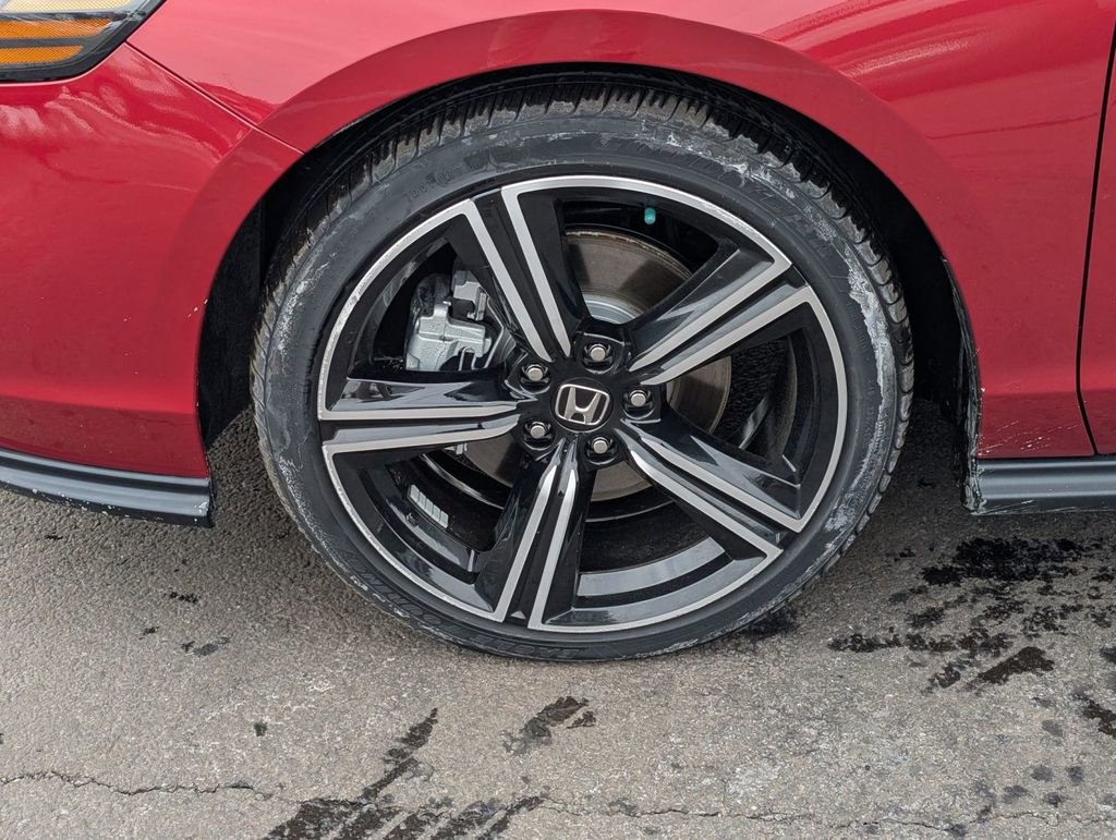 Used 2024 Honda Accord Sport image 14