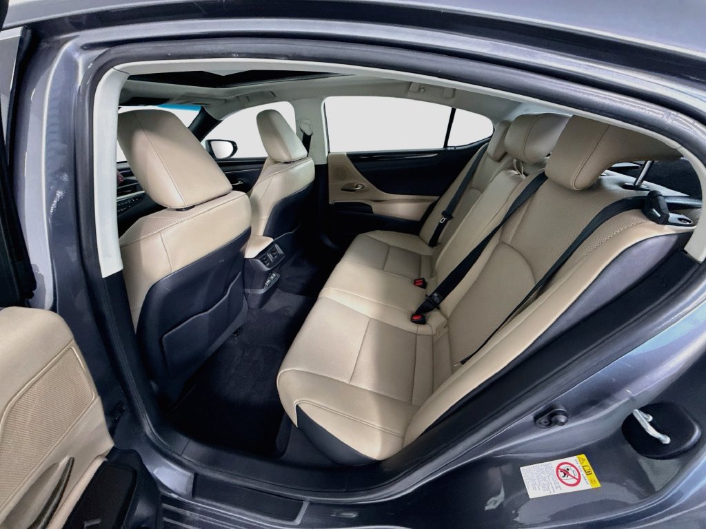 Used 2019 Lexus ES 350 w/ Premium Package FWD image 21