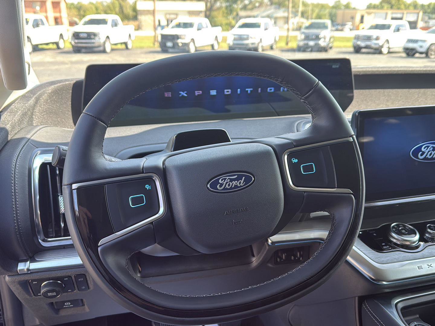 New 2025 Ford Expedition Max Platinum w/ Driver's Package image 7