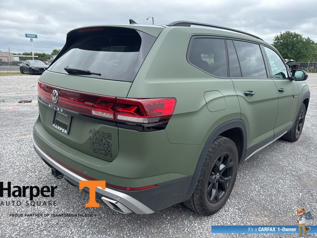 Used 2024 Volkswagen Atlas Peak Edition SE AWD/4WD image 5