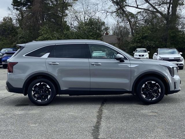 New 2026 Kia Sorento S image 2