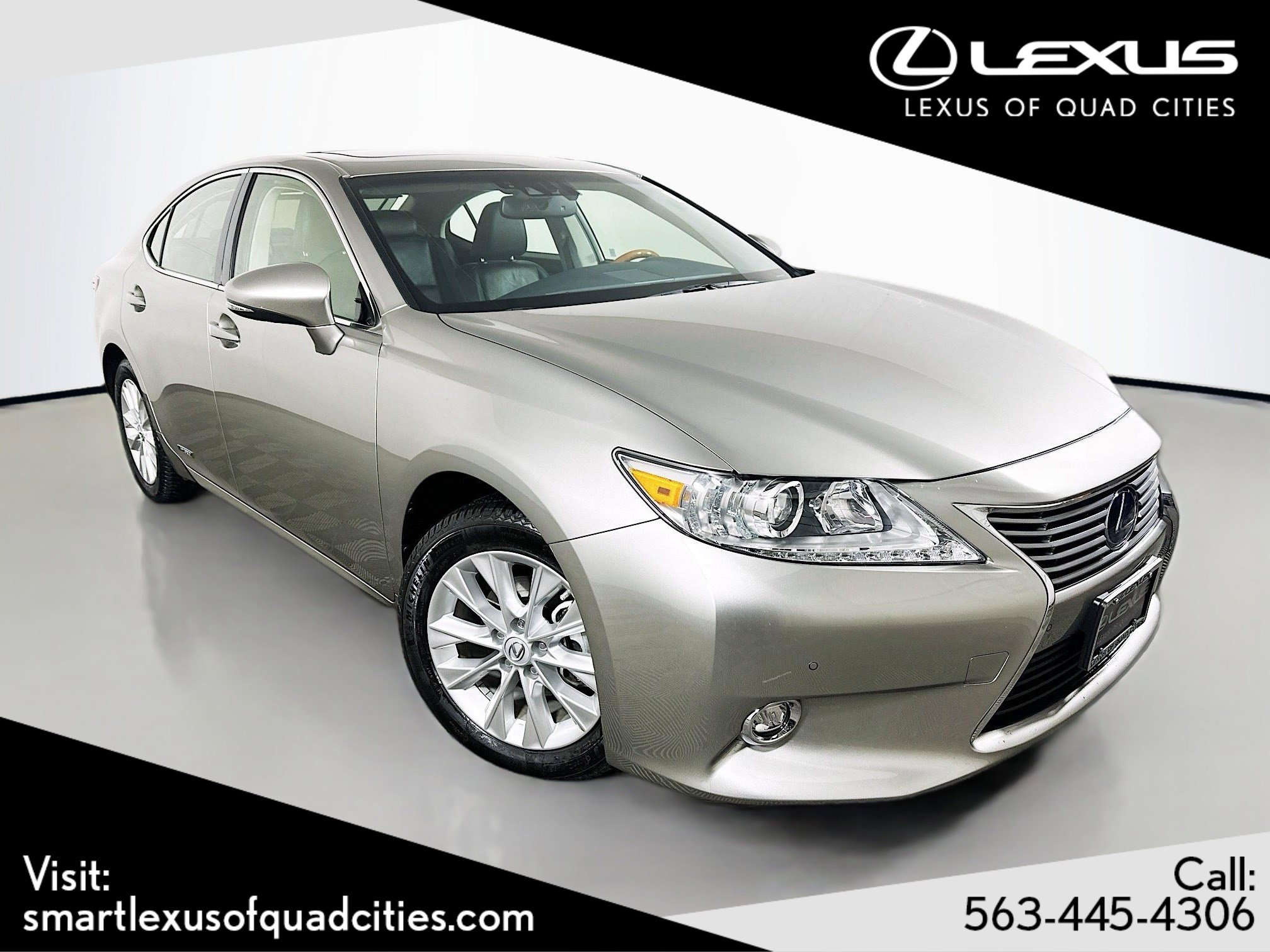 Used 2015 Lexus ES 300h w/ Navigation System Package