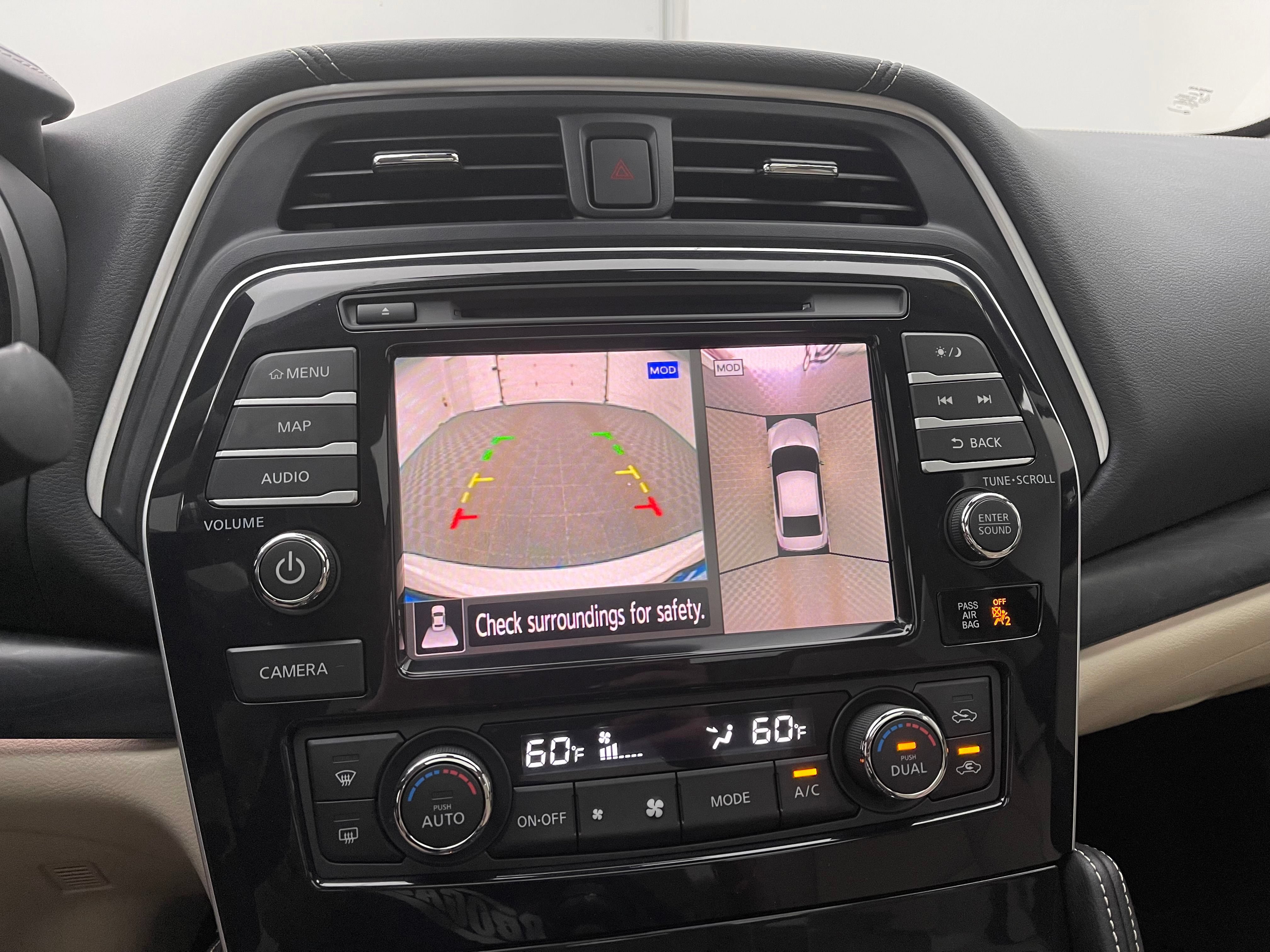 Used 2023 Nissan Maxima Platinum w/ Sport Mat Group FWD image 4