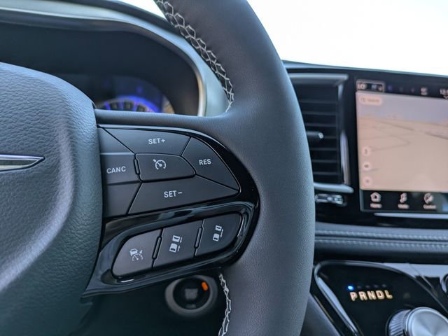 New 2026 Chrysler Pacifica Limited image 31