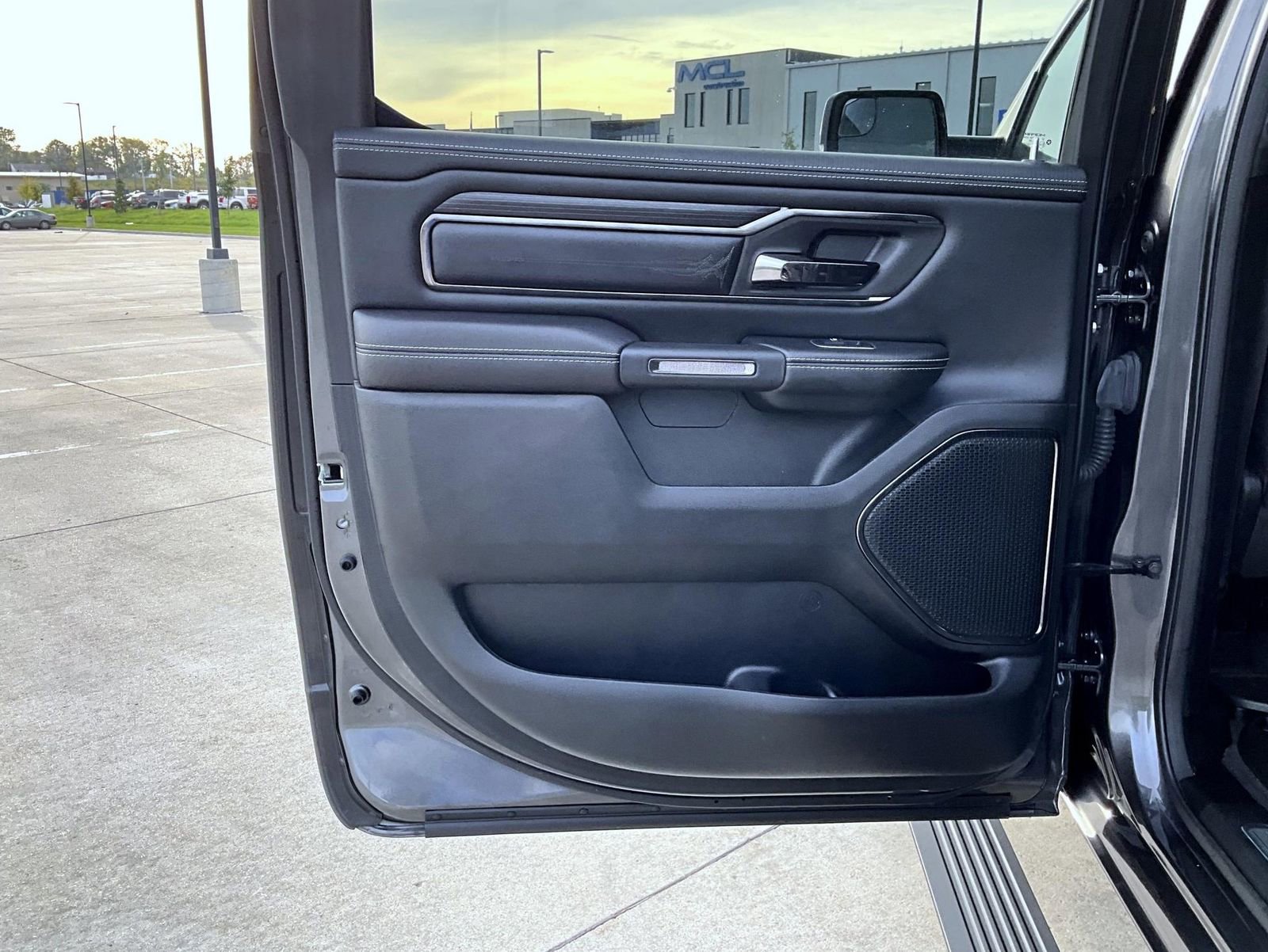 Used 2022 RAM 1500 Limited w/ Body Color Bumper Group image 18