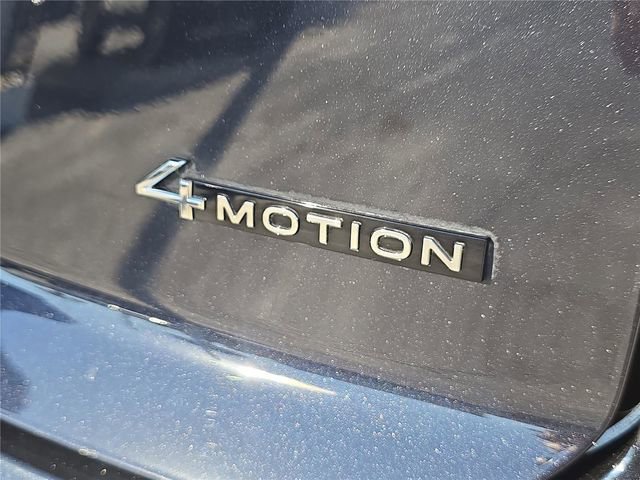 Used 2025 Volkswagen Atlas Cross Sport SEL image 4