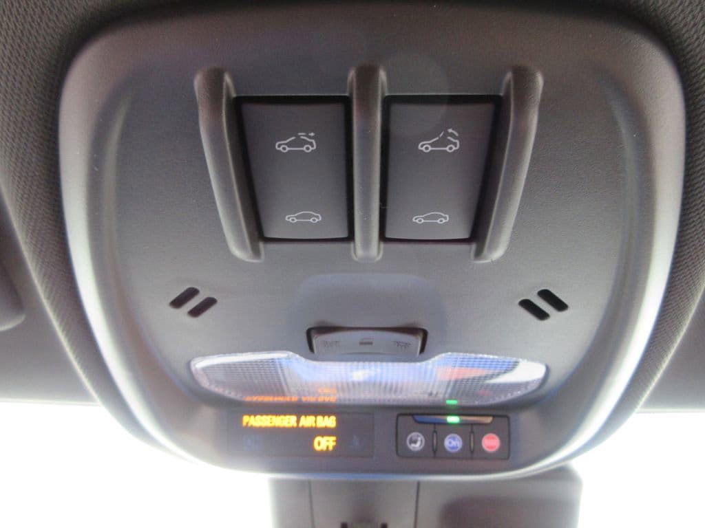 New 2026 Chevrolet Trax RS w/ Sunroof Package FWD image 32