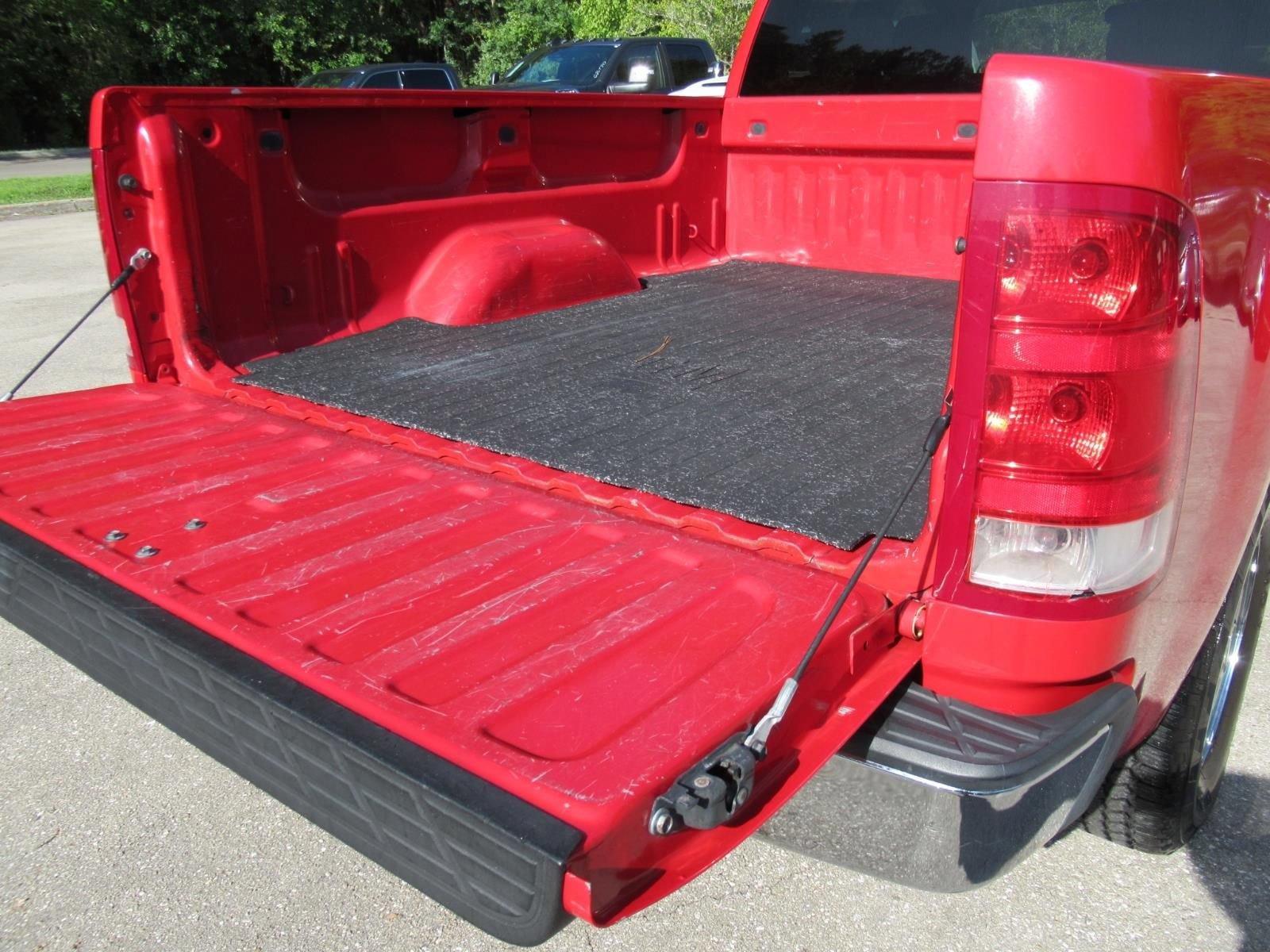 Used 2008 GMC Sierra 1500 W/T w/ Work Truck Preferred Package RWD image 9