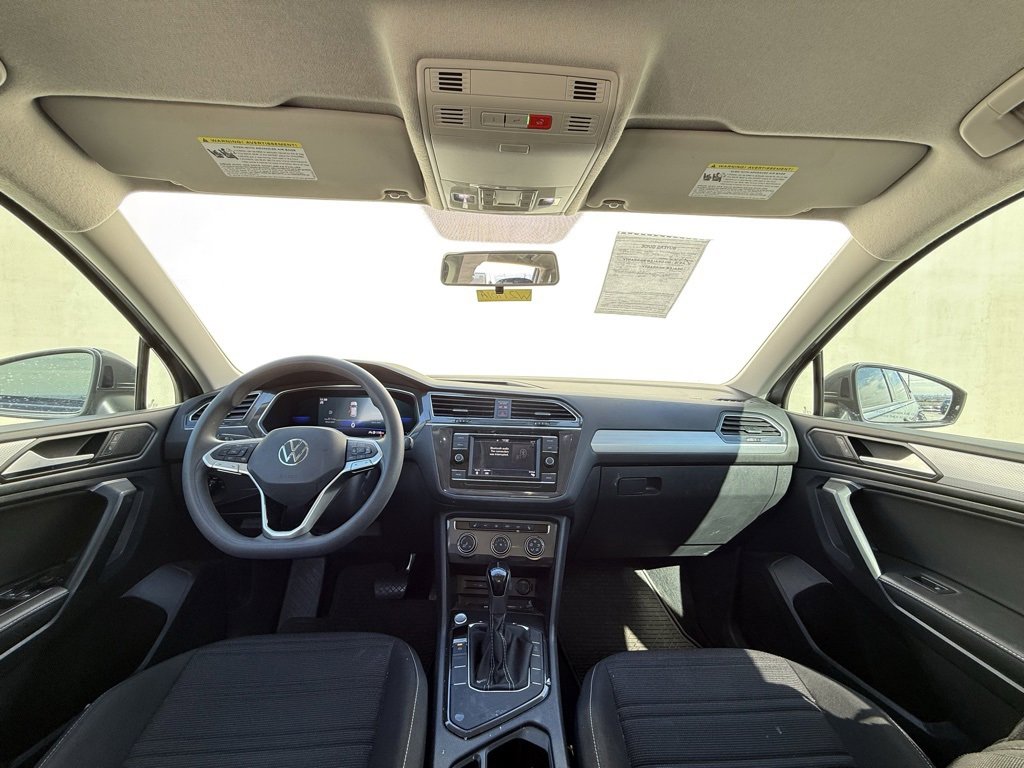 Used 2022 Volkswagen Tiguan S image 6