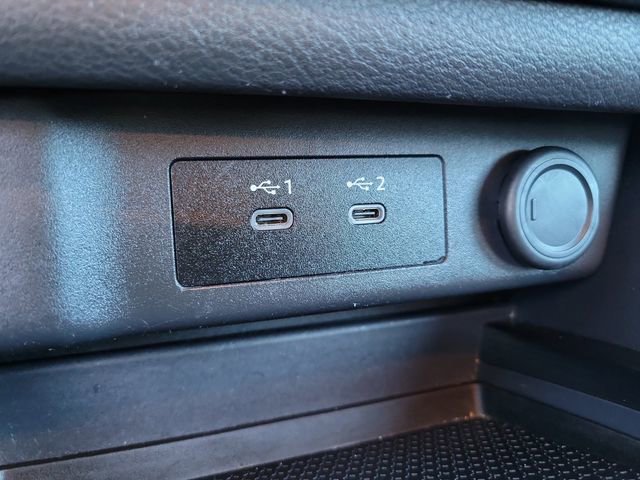 Used 2024 Nissan Rogue S image 30