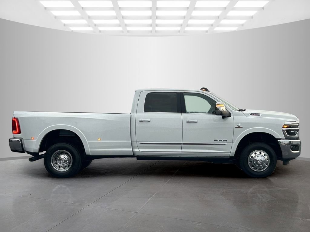 New 2026 RAM 3500 Limited image 8